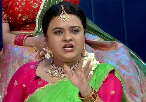 ఊరుకుంటున్నాను కదా అని ప్రతీసారి నా మీద డైలాగులు వేయకు చిరాగ్గా ఉంది...