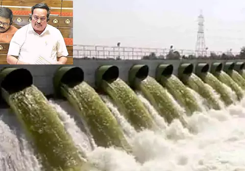 కాళేశ్వరం ప్రాజెక్టు అక్రమాలు  రూ. లక్ష కోట్ల పైనే.. కేంద్ర జలశక్తి మంత్రి