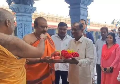 isro chairman special puja in sullurupet chegalamma temple
