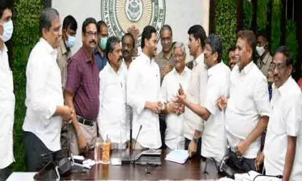 Employees fire on Jagan govt