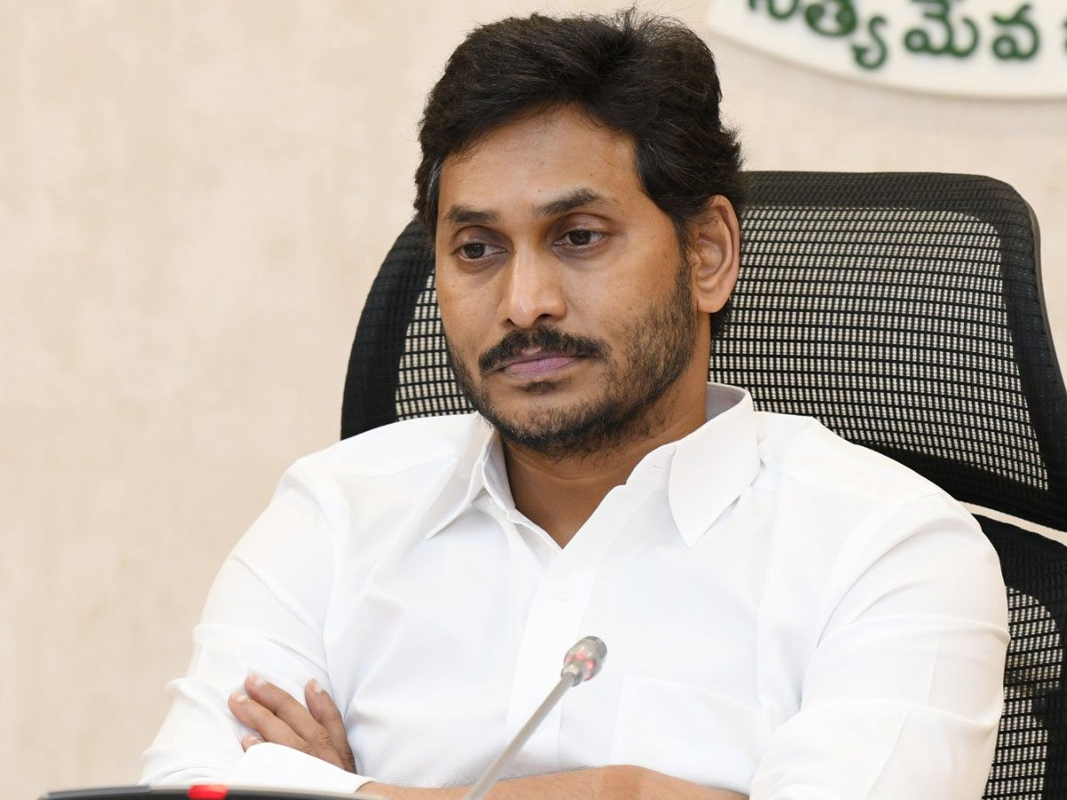 center shock to ap govt over scheme names