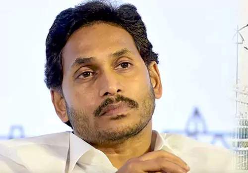 jagan moves creat fear in ycp