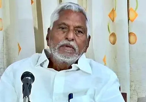 congress keep aside jeevan reddy for graduate