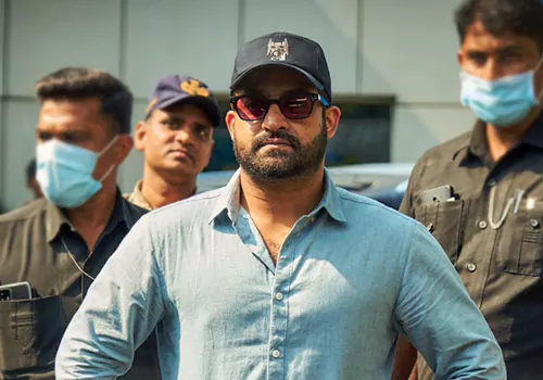 తెలుగులో 'వార్-2' రికార్డు బిజినెస్.. దటీజ్ ఎన్టీఆర్!