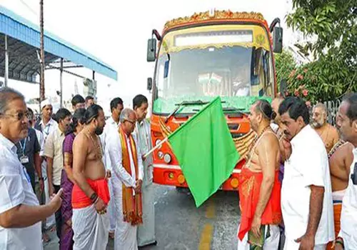 tirumala srivari kalyana ratham starts to prayagraj