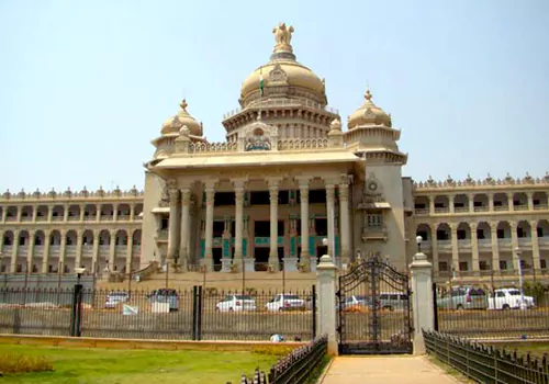peoples pulse survey says hung in karnataka