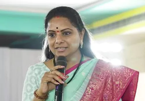 బీఆర్ఎస్ ను బీజేపీలో విలీనం చేసే కుట్ర.. కవిత సంచలన వ్యాఖ్యలు