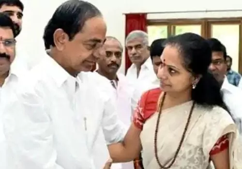 kalvakuntla kavitha consultate kcr in hospital