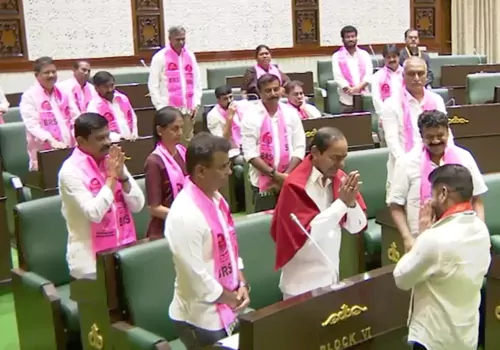 Friendly atmosphere in the Assembly