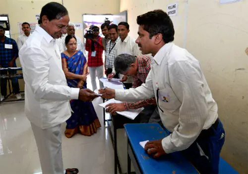political and cine celebrities vote