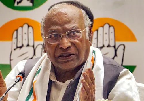 will solve karnataka party problems soon