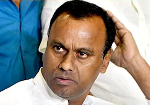 suspenssion axe on komatireddy venkatareddy