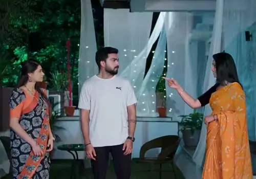 కృష్ణ, మురారిలు కలిసి చేసే పూజని ముకుంద ఆపగలదా!