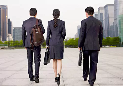 you should never ask help from these 3 people according to chanakya niti