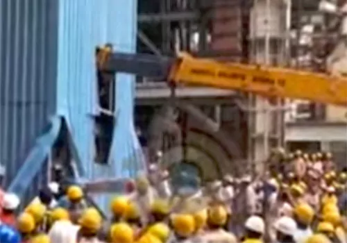 lift fall three dead