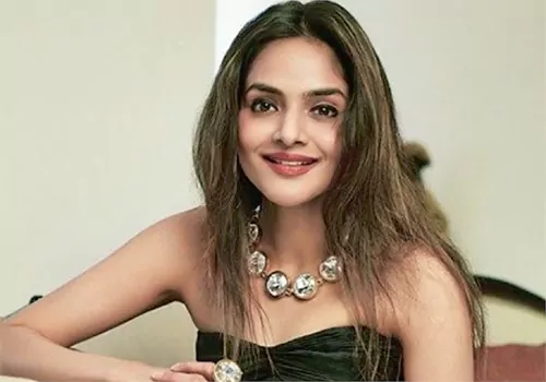 Madhoo recalls filming horrible kissing scene