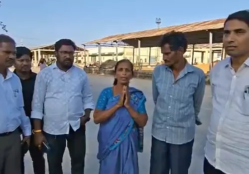 civil supplies stand by women farmer