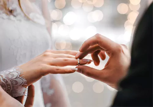 30 ఏళ్ల తర్వాత పెళ్లి చేసుకుంటే కలిగే లాభనష్టాలు ఇవే..!