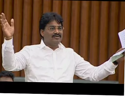 ycp mla unusual comments on telugu language