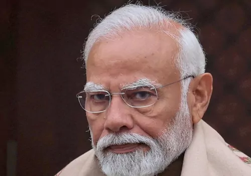 criticizam all over on modi absense to all party meet