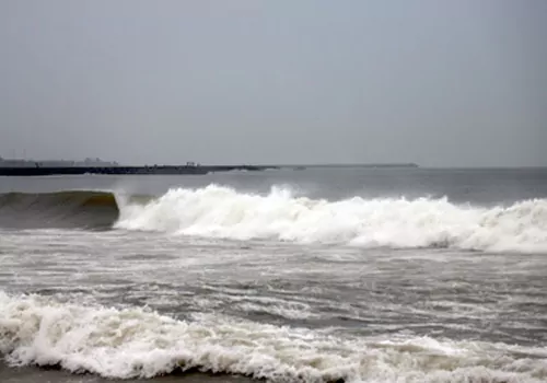 montha cyclone cross coast