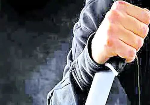 కన్నబిడ్డలను హత్య చేసి తల్లి ఆత్మహత్యాయత్నం
