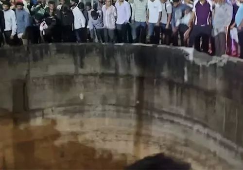 మహారాష్ట్రలో ఘోర రోడ్డు ప్రమాదం.. ఒకే కుటుంబానికి చెందిన 9మంది మృతి