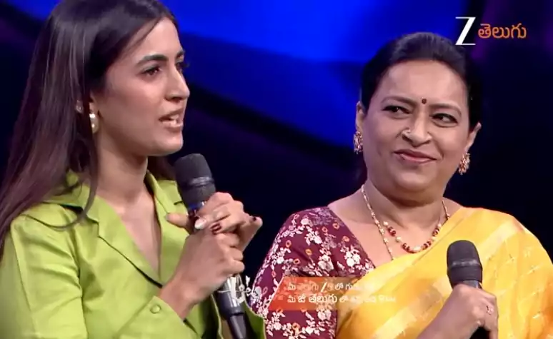 వరుణ్ కాలేజ్ లోనే అలా చేసావ్..అదే గర్ల్స్ కాలేజీలో చేర్పిస్తే ఎం చేసేదానివో!