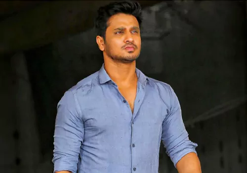నిఖిల్ హీరోగా భారీ హిస్టారికల్ ఫిల్మ్!