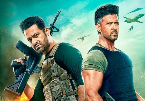 వార్-2.. హీరో ఎన్టీఆర్.. విలన్ హృతిక్..!