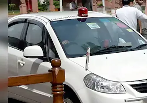 వన్ ఆఫీసర్.. వన్ కార్.!
