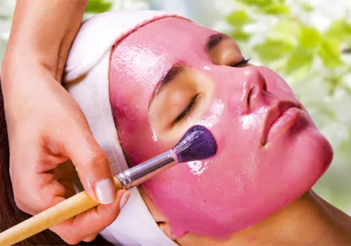 బీట్రూట్ ఇలా వాడితే.. నేచురల్ గా మెరిసిపోతారు..!