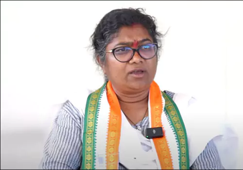 palvayi sravanthi resigns congress