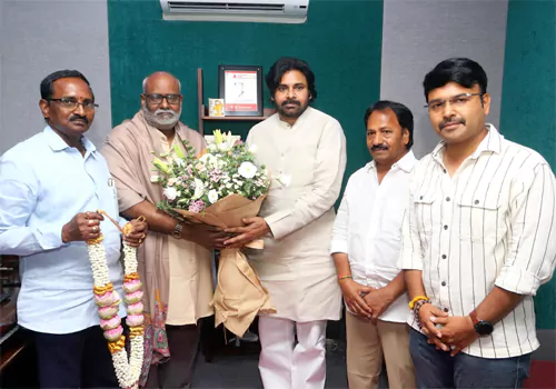 Pawan Kalyan Felicitates MM Keeravani