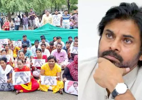 jagan government accumulating support to volunteers