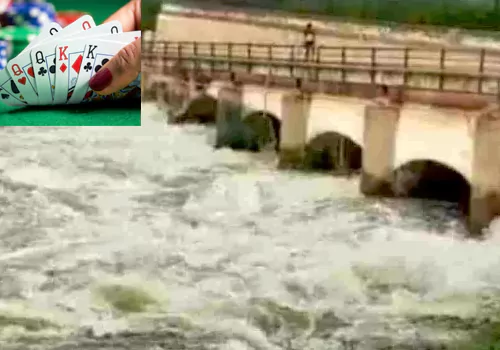 gamblers playing cards trapped in penna flood water