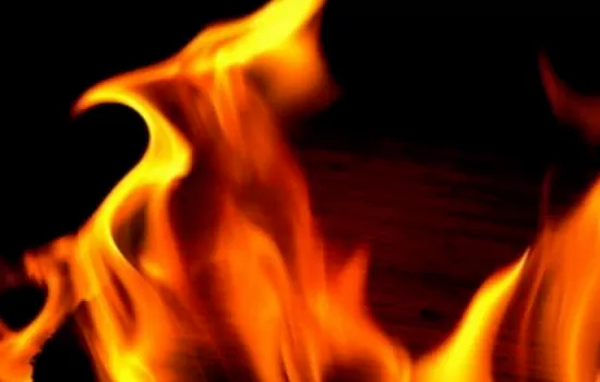 women poured petrol on man and set  fire