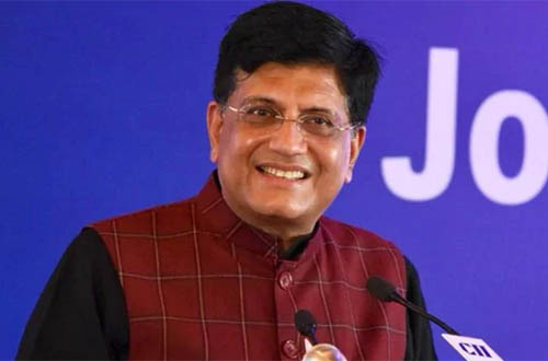 piyush goyal saves girl from eve teasers in train