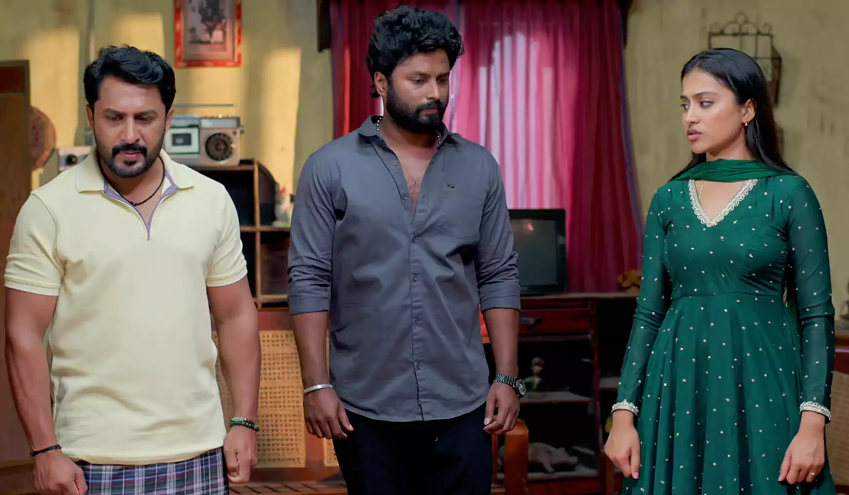 Podharillu Serial: మాధవ పెళ్లి విషయంలో రచ్చ.. నారాయణ ఫ్యామిలీలో కొత్త గొడవలు!