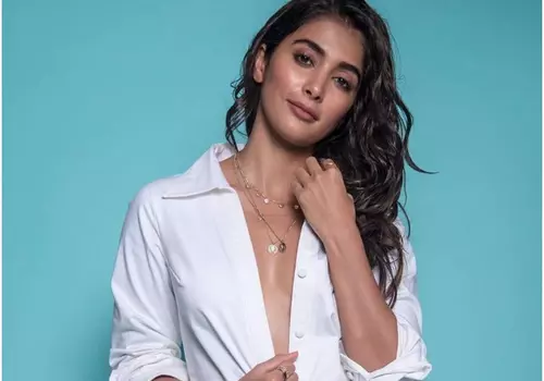 Pooja Hegde became Burden to Producers