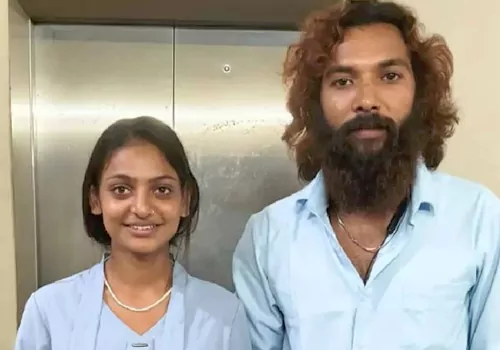  మహా కుంభమేళా  మోనాలిసా  భర్త ఫర్మాన్ ఖాన్ పై పోక్సో కేసు.. ఎందుకంటే??