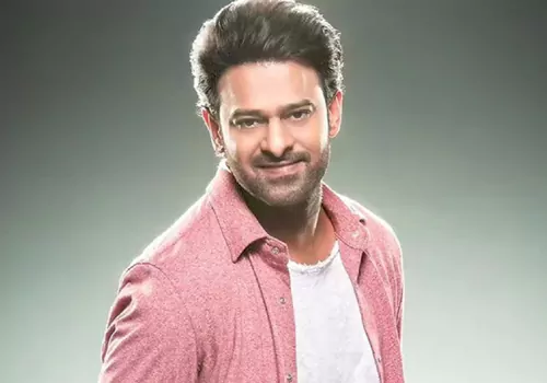 'సీతారామం' దర్శకుడితో ప్రభాస్ మూవీ!