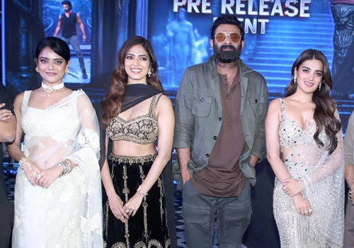 Prabhas special gift to Riddhi Kumar