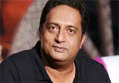 ఉగ్రవాద దాడి ఘటనపై ప్రకాష్ రాజ్ ట్వీట్..మా రక్తం మరిగిపోతుంది