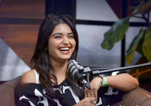 నా లిప్స్ ఇష్టం అన్నాడు.. అంతవరకే జరిగింది...ఆ తర్వాతేమీ జరగలేదు