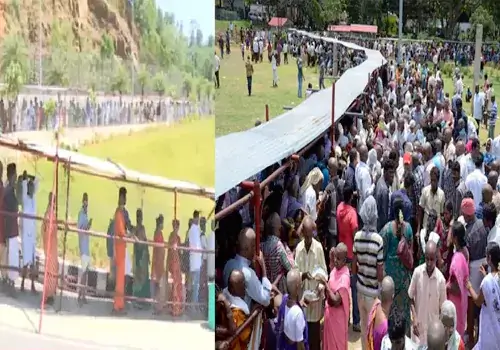 devotees rush heavy in  tirumala