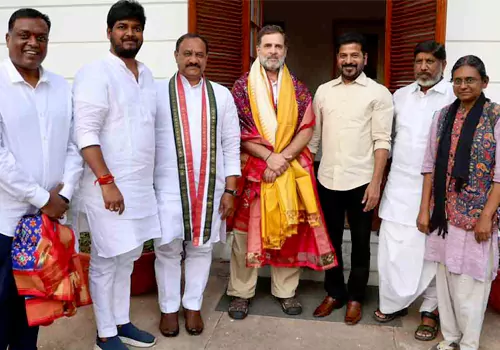 rahul congratulates Revanth and naveen yadav on Jubilee victory