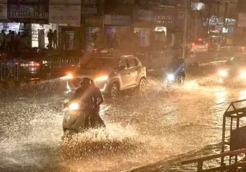 hravy rain creat havoc in hyderabad