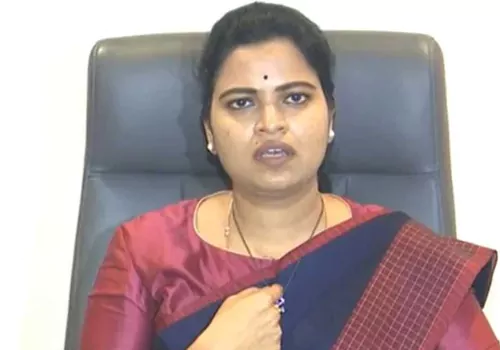 jagan want to shift vidadala rajini to repalle