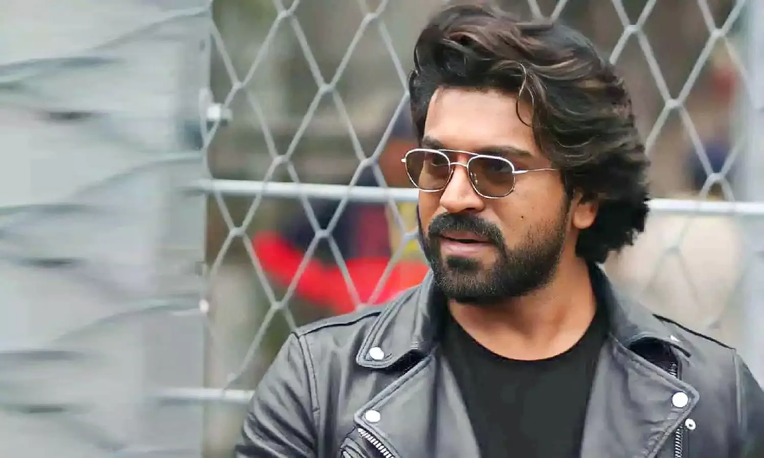 ఆదిపురుష్ డైరెక్టర్‌తో రామ్ చరణ్: ఆ ప్రాజెక్ట్ వెనుక ఉన్న అసలు నిజమిదే.!